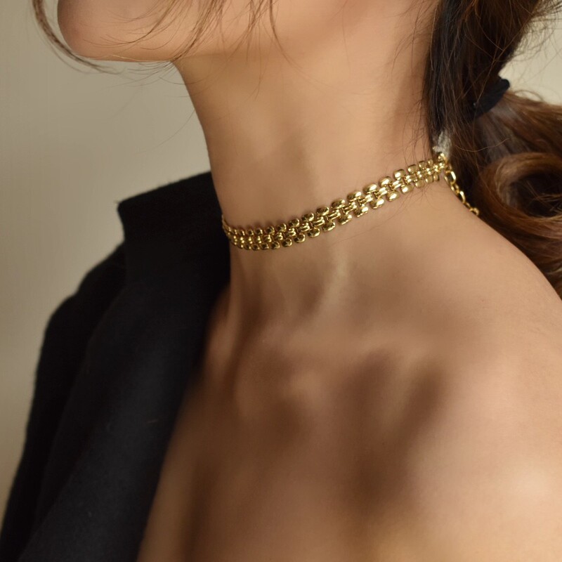 Wearing | Niche Design Ins Blogger's Same Fashion Texture Gold-Plated Bracelet Necklace Choker Clavicle