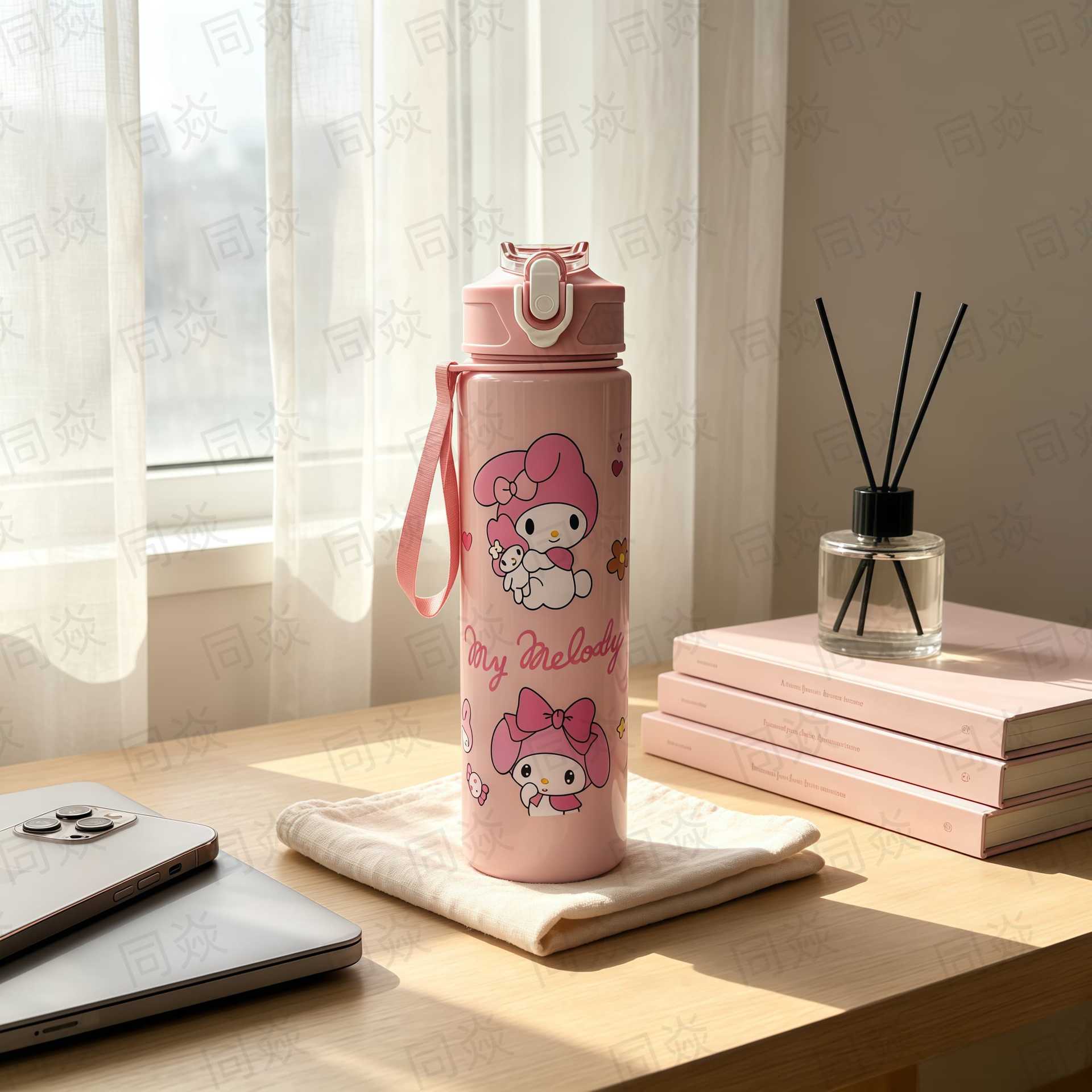 Vaso de Agua Infantil Portátil de Plástico de Grado Alimenticio con Pajita y Cuerda image 13