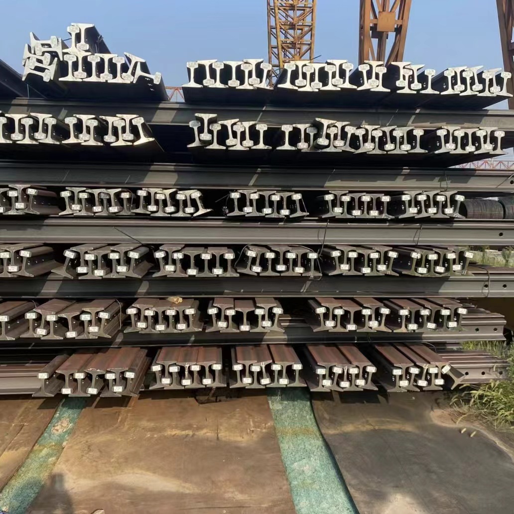 现货CR73钢轨 cr73道轨 73kg钢轨 日韩钢轨 长度可定尺 价格便宜