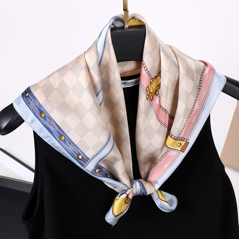 70cmの小さな正方形のシルクスカーフ、レトロな立体文字プリントのシルクスカーフ、女性用の新しいスタイルのビジネススカーフ、サテンスカーフ|undefined