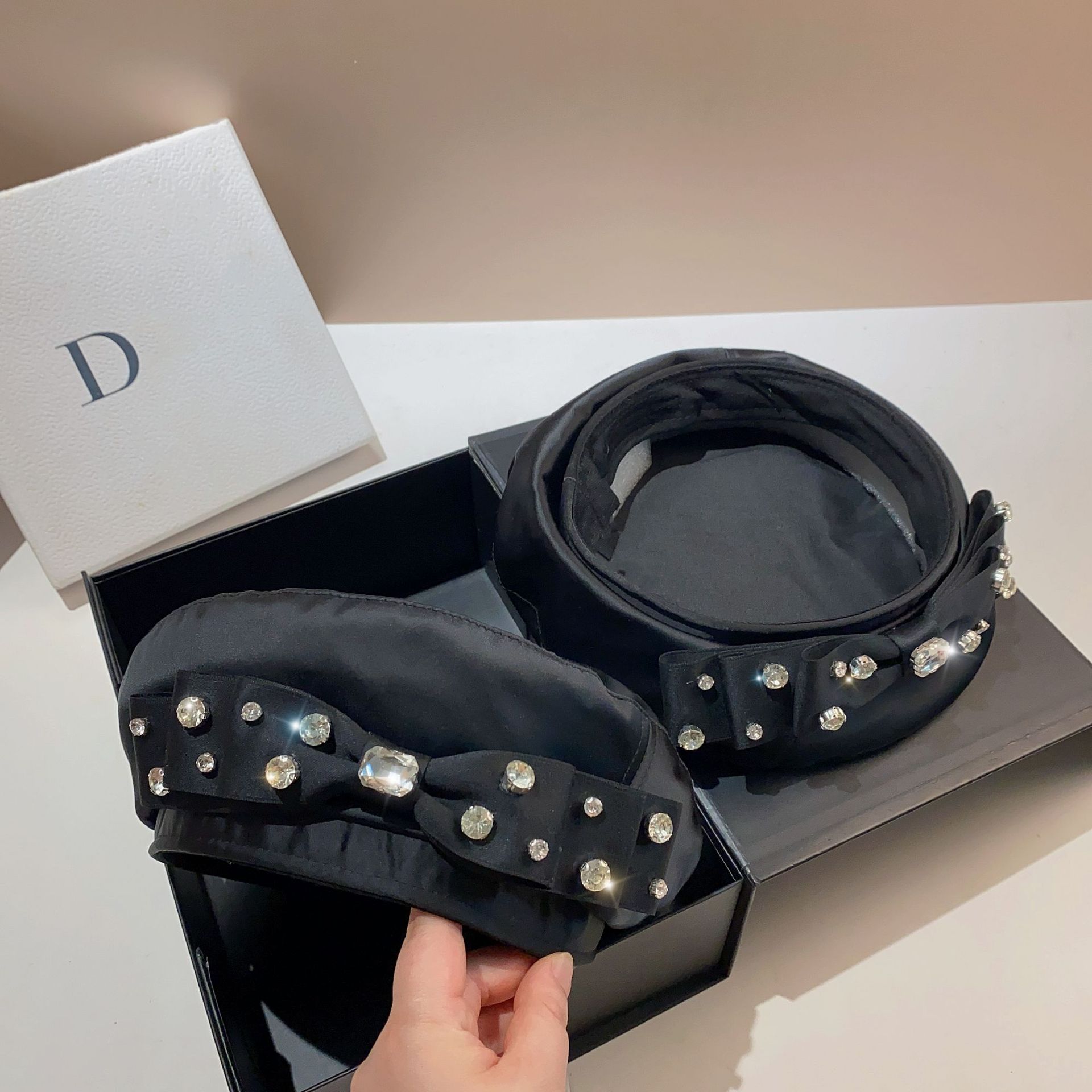 Light Luxury Rhinestone Bowknot Acetic Acid Beret Women's Spring/Summer Korean Edition High Quality Sweet Cool Black_voghion.com