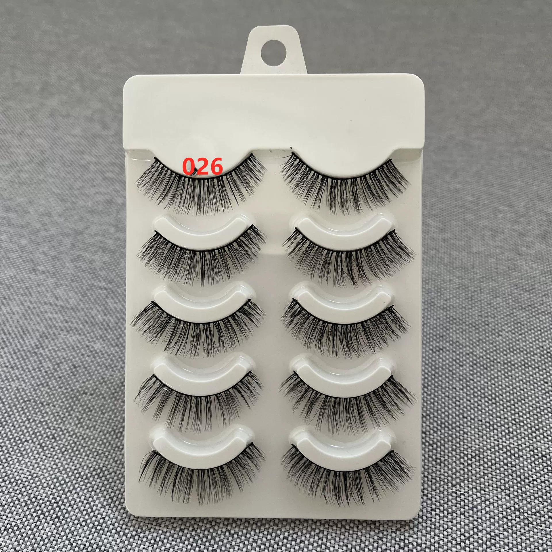 Comics, realistic false eyelashes, cosplay, Japanese and Korean
