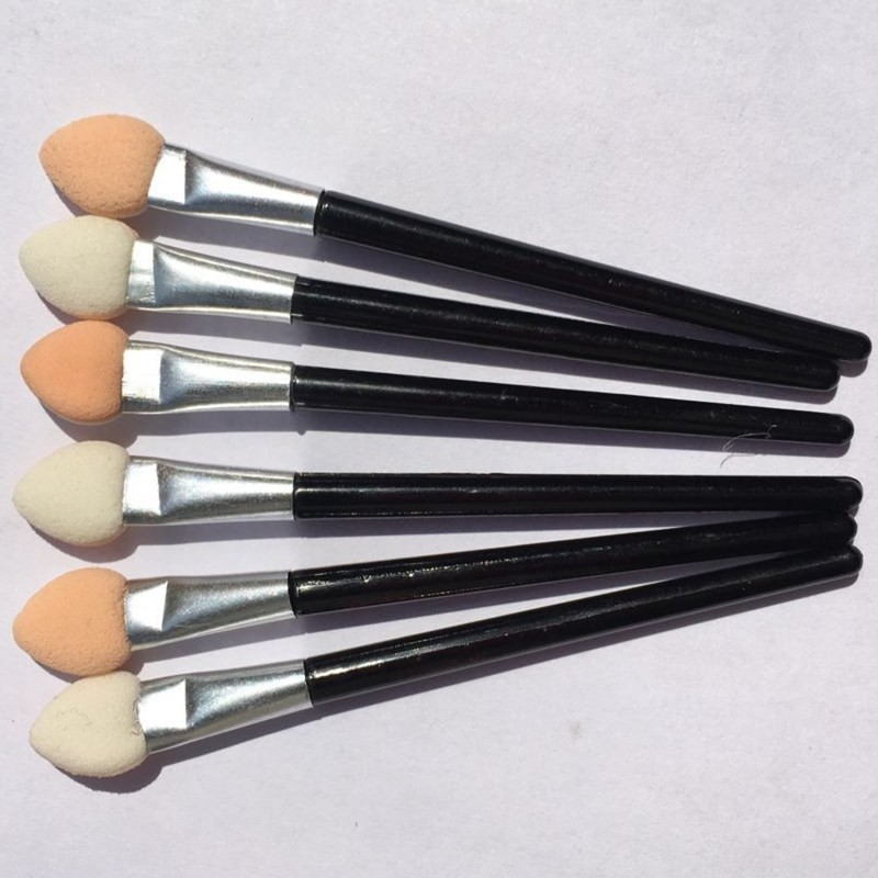 Palo de sombra de ojos de una sola cabeza personalizado, cepillo de sombra de ojos de algodón de látex negro, cepillo de esponja, herramienta de maquillaje en stock