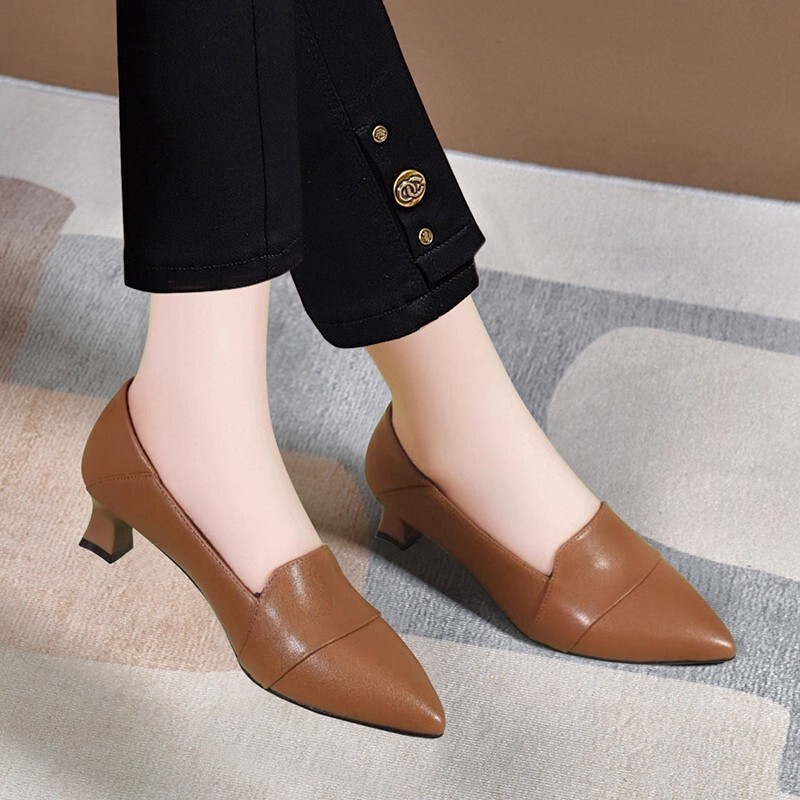 Women's Flats Spring & Fall Soft Leather Summer Women's Shoes Medium Heel Small Leather Shoes 2025 Spring New Pointed Toe Thick Heel High Heels Women's Flats Spring & Fall Soft Leather Summer Women's Shoes Medium Heel Small Leather Shoes 2025 Spring New Pointed Toe Thick Heel High Heels