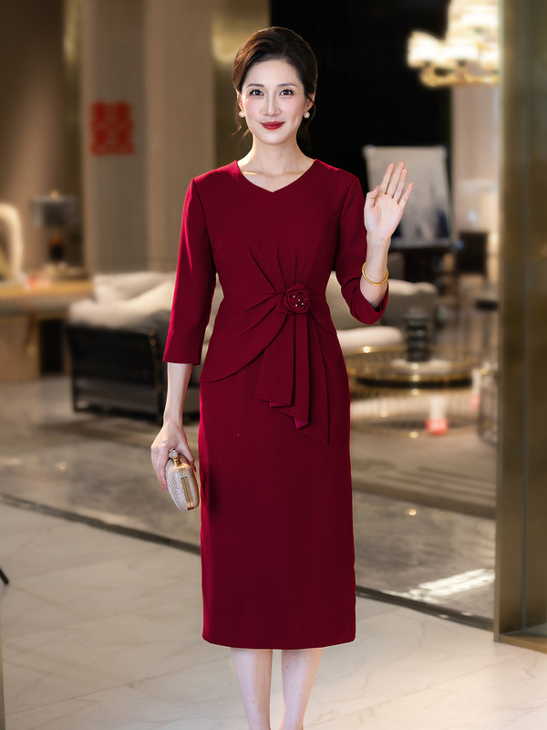 新款喜婆婆婚宴礼服年轻时尚酒红色喜婆婆套裙显瘦复古高档连衣裙|undefined
