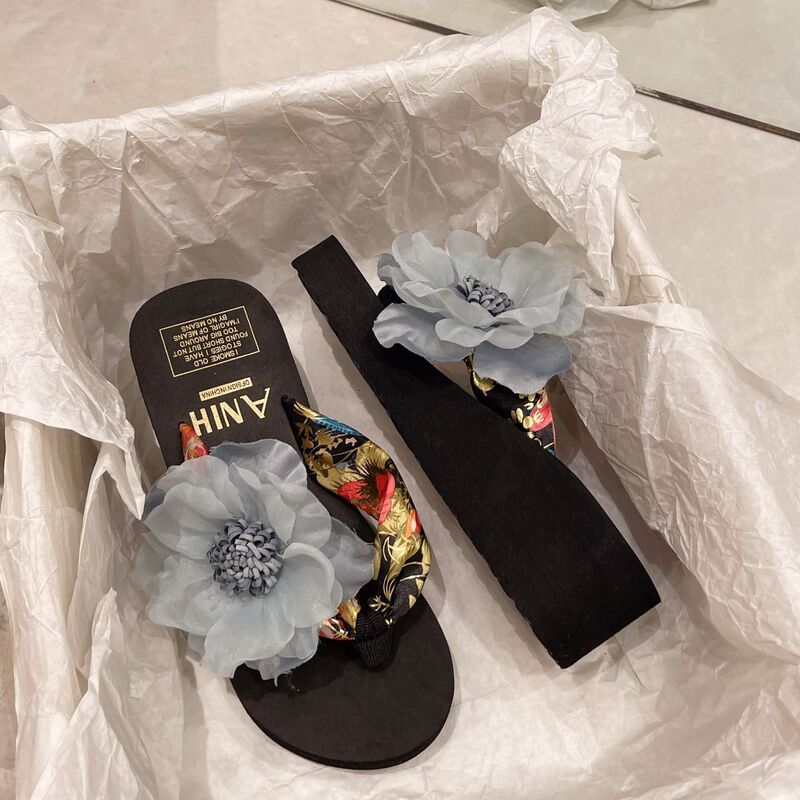 Beach Non-Slip Wedge Flip-Flops Thick-Soled High-Heeled Sandals 2025 Summer New Fashion Outer Wear Beach Sandals Can Be Wet