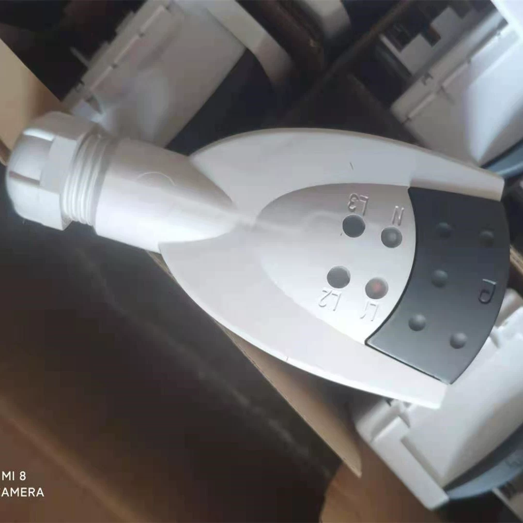 Schneider Advantage поставляет по выгодной цене KBC10DCB20 KBC10DCB40 KBC10DCC211