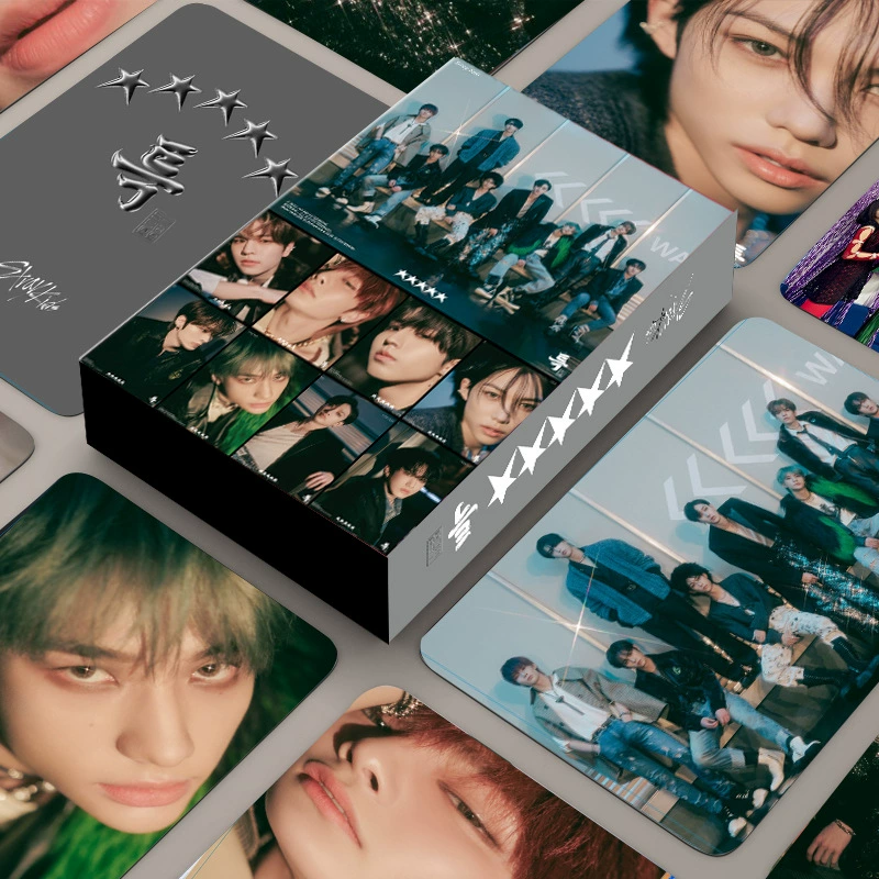 -Stray Kids's new "★★★★★ (5-STAR)" Lomo55 small card Ming posture