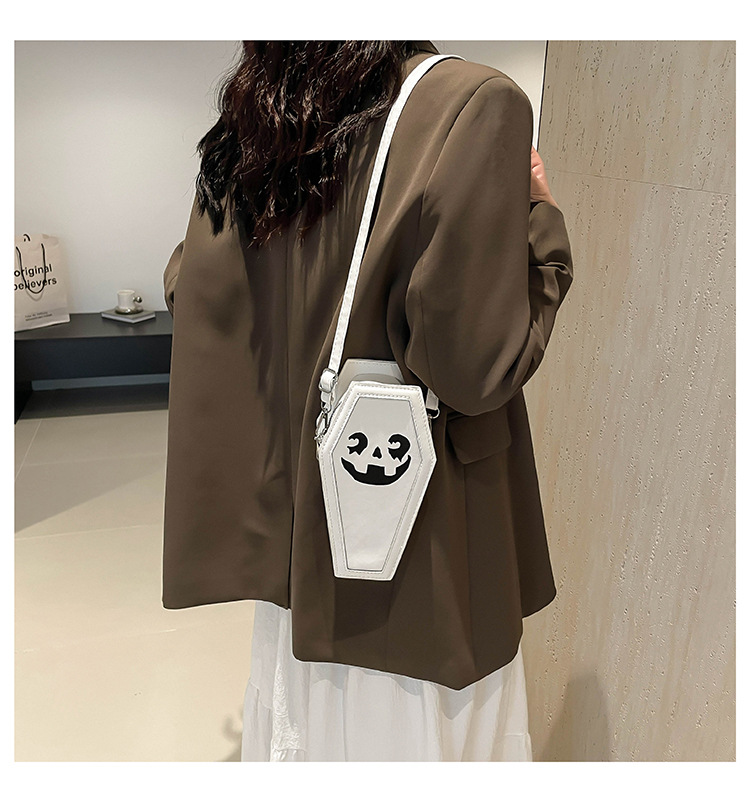 Halloween Women's Pu Leather Pumpkin Cute Ghost Square Zipper Shoulder Bag Crossbody Bag display picture 4