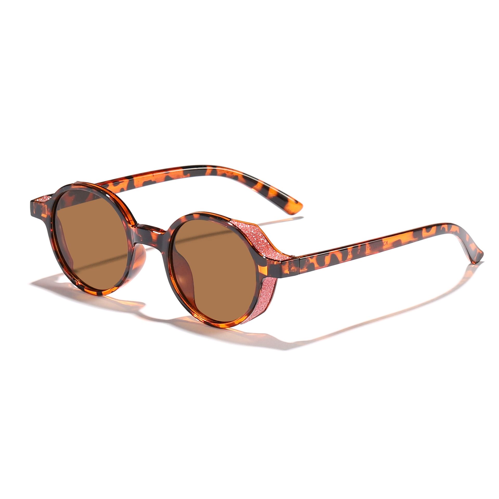 Nuevas gafas de sol de montura redonda de destello fino y moderno retro para hombres y mujeres Gafas de sol anti-ultravioleta de moda al aire libre de alta gama