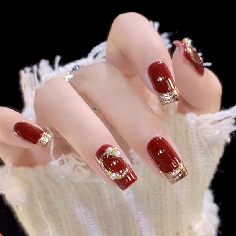 Show white wine red Wearing nail piece three-dimensional Pearl gold foil French nail art patch wedding festive photo fake nails
