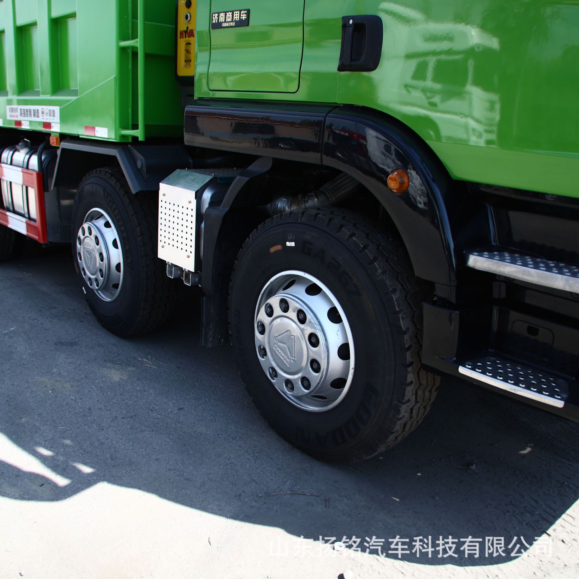 Sinotruk Dump Truck Howo Dump Truck Front Four Rear Eight Engineering Dump Truck Construction Site Earth Transport Truck Manufacturer