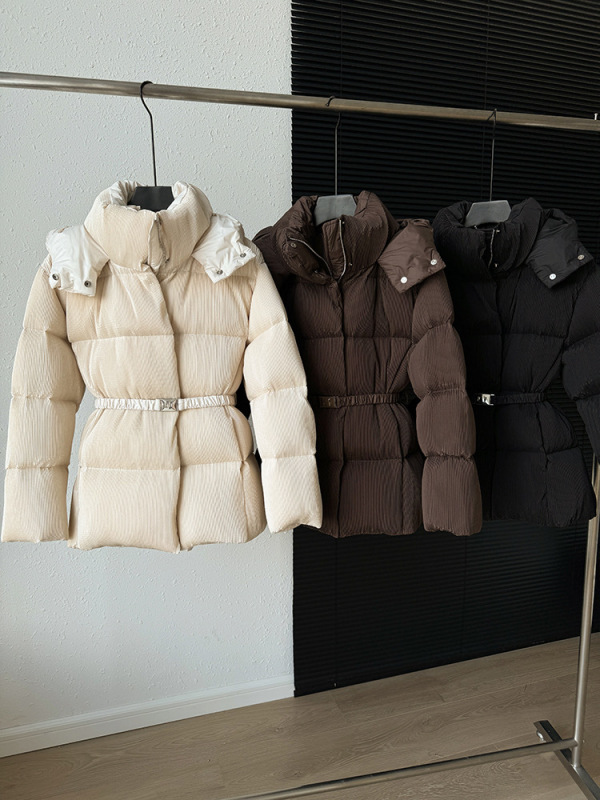 高品质羽绒服女短款收腰褶皱加厚修身显瘦90白鸭绒时尚大牌新款冬|undefined
