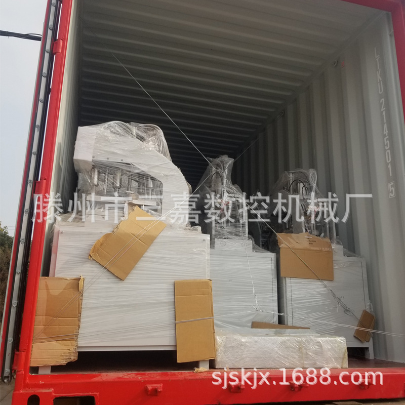 pvc�����Ŵ���ͷ���ӻ� �ܸ��Ͳĵ��㺸�ӻ� �ִܸ�һλ�����豸