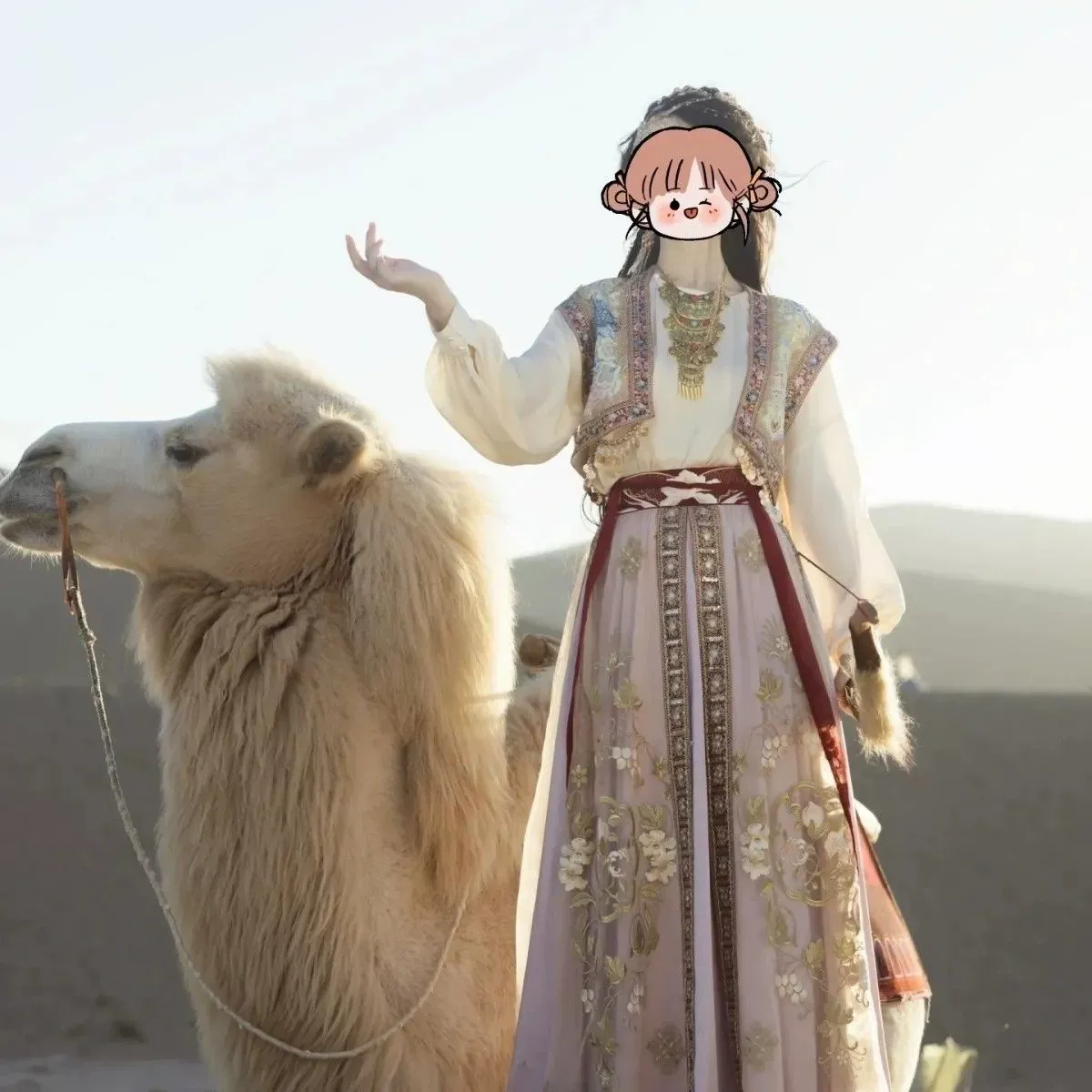 Золотые пески Ху Сюань, тяжелая вышивка, древняя принцесса, стиль Западной области, Ханфу, пустыня, экзотический стиль, одежда для путешествий, фотографии