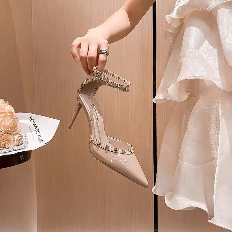 2025 New Summer Style Nude One-Line Rivet High Heels Pointed Toe Stiletto Sexy Versatile Toe Sandals for Women