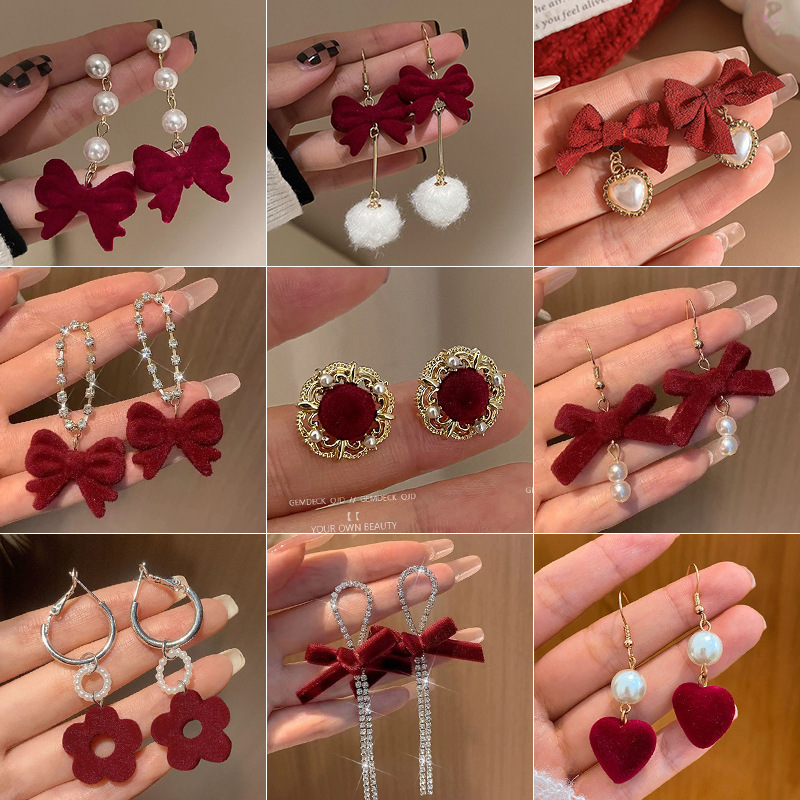 Red Flocked Bow Earrings 2023 Autumn/Winter New Retro Earrings with High Quality and Elegance Clip-on Earrings for No Piercing