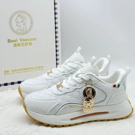 女式休闲单鞋;女式皮靴;女式时装单鞋