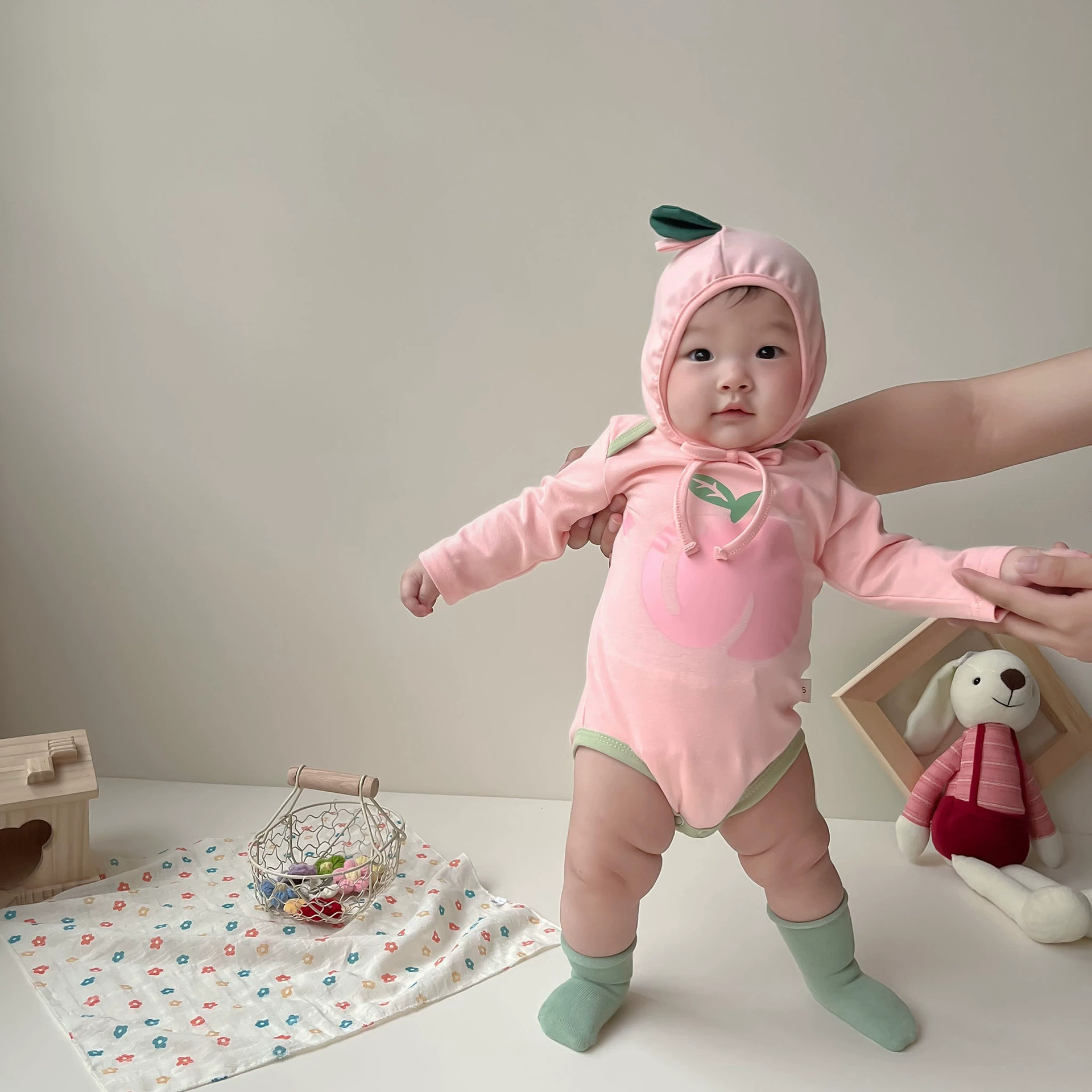 Новый весенний комплект детских боди в корейском стиле: комбинезон-ромпер с принтом в форме персика, в стиле Ins