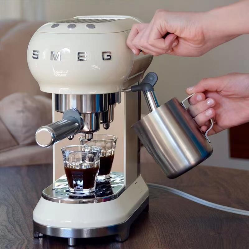 Smeg Ecf01 Espresso Machine Semi-Automatic Pump Pressure Concentrated Milk Foaming Household Milk White Household
