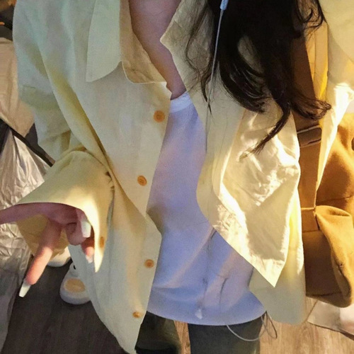 Spring 2025 Japanese-style sweet cream yellow women's student loose matchable slimming top for outerwear