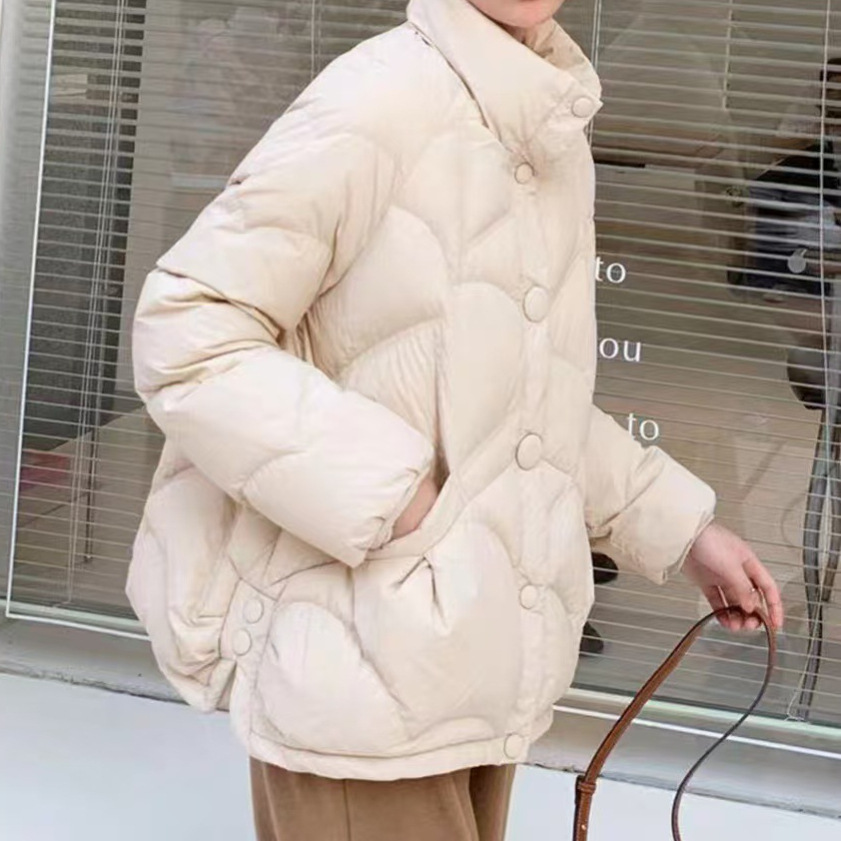 24 invierno Puyuan 2024 invierno nuevo temperamento de cuello vertical chaqueta de plumón ligera mujer corta ancha