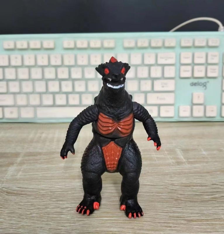 小さなモンスターウルトラマン卸売露店のおもちゃはすべて 10cm ～ 13cm 歳の男の子と子供向けのモンスターおもちゃです|undefined
