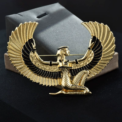 Factory wholesale Egyptian goddess brooch enamel flying eagle lady retro figure casual party clothing accessories
