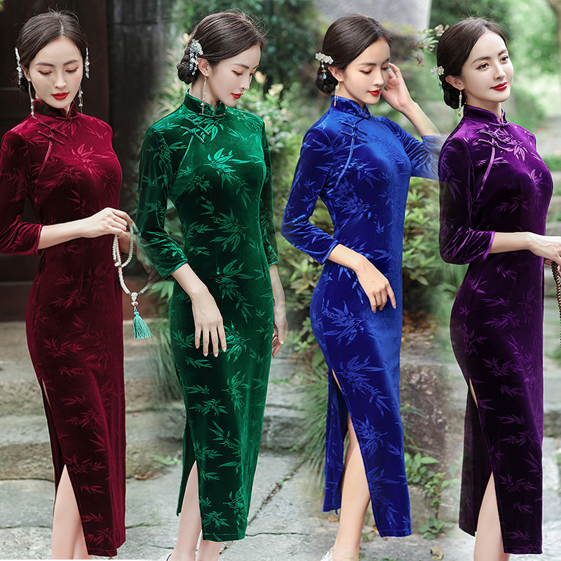 2026 Autumn/Winter New Velvet Mid-Sleeve Qipao for Moms, Slim Fit Long Plus Size Elegant Dress, One Piece Wholesale 2026 Autumn/Winter New Velvet Mid-Sleeve Qipao for Moms, Slim Fit Long Plus Size Elegant Dress, One Piece Wholesale