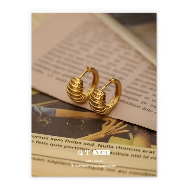 Brass Plated 18K Real Gold Japanese and Korean Commuter Temperament Spiral Glaze Stitching Design Ear Buckle Niche Exquisite Earrings for Women