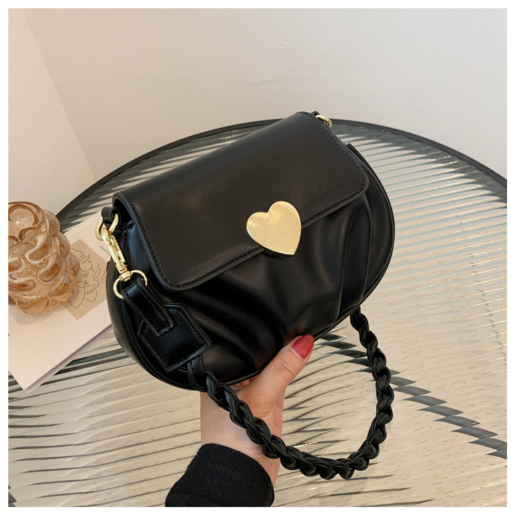 Wholesale Heart Buckle Fold One-shoulder Messenger Small Round Bag Nihaojewelry display picture 86