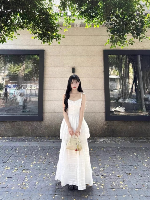西西里漫花甜美套装白色设计吊带裙新款吊带半身裙连衣裙两件套|undefined