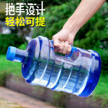 ����СͰ��ˮ�ִ�ˮͰͰ�bˮͰ�ˮ�CˮͰ���w�����σ�ˮˮͰ�S��