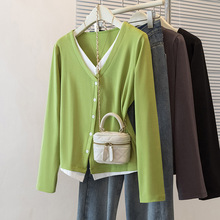 实拍大码女装韩版假两件V领T恤女胖mm简约遮肚子显瘦长袖洋气上衣