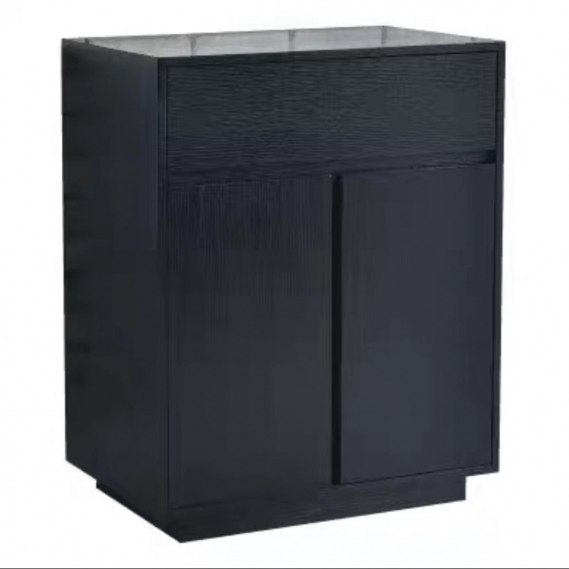 검은색 측면 캐비닛