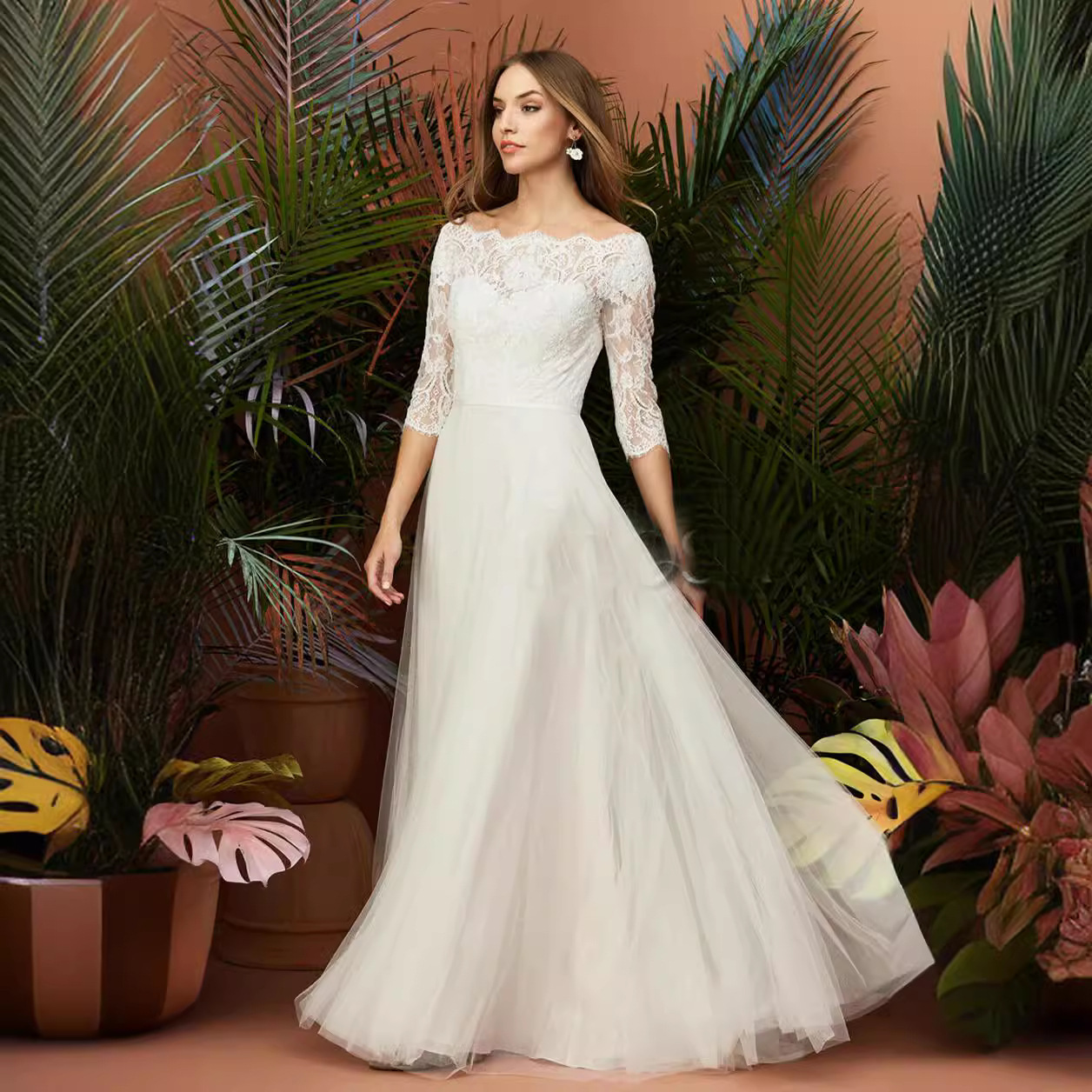 Comercio exterior directo vestido de boda de mujer alta sensación de nuevo hombro de manga larga encaje adelgazamiento temperamento cola ligera vestido de boda