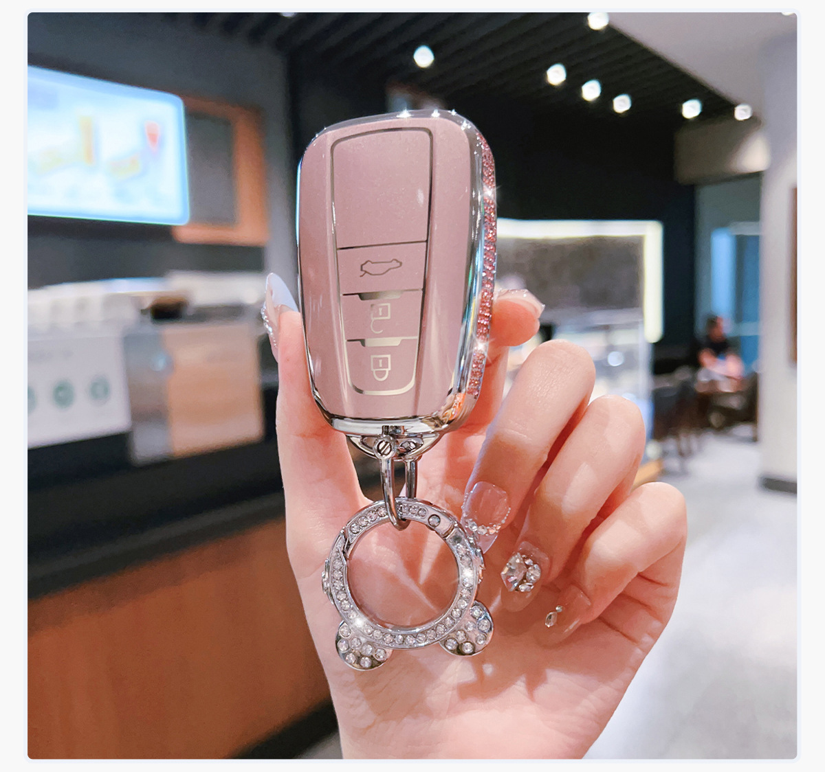 Suitable for 26 Toyota Camry Key Covers, 9Th Generation Special 2025 Men's and Women's Shell Dual Engine 16 Buckle Car Bags