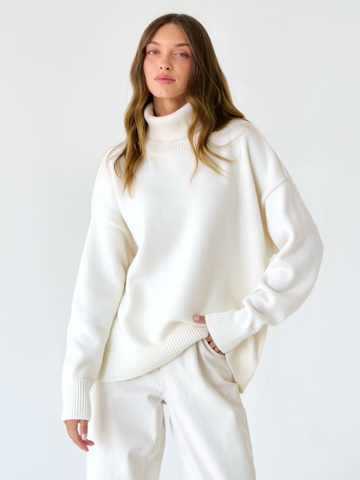 Suéter de cuello alto de Amazon transfronterizo para mujer 2025 Suéter suelto de otoño e invierno europeo y americano Suéter clásico de color sólido de todo fósforo