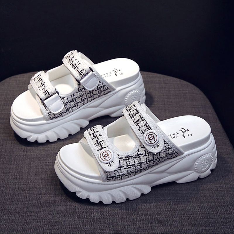 External wear sandals female Internet ce...