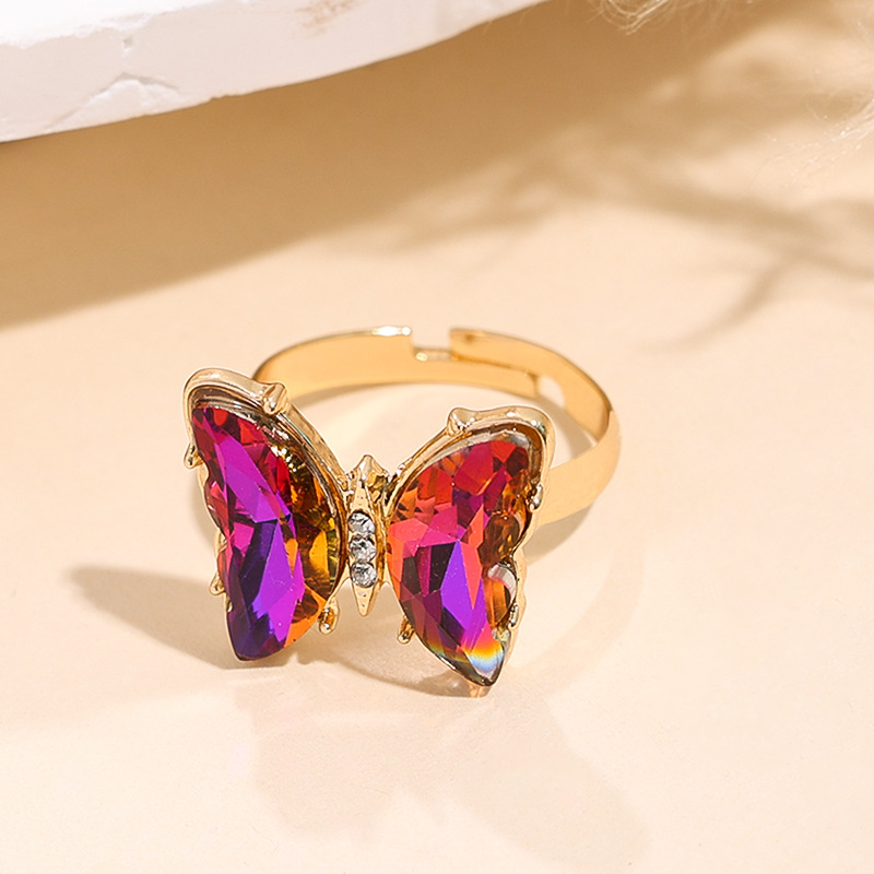 Ventas transfronterizas calientes coloridas 3 piezas de aretes collar anillo de moda europea y americana mariposa elegante collar de diamantes para mujeres image 6