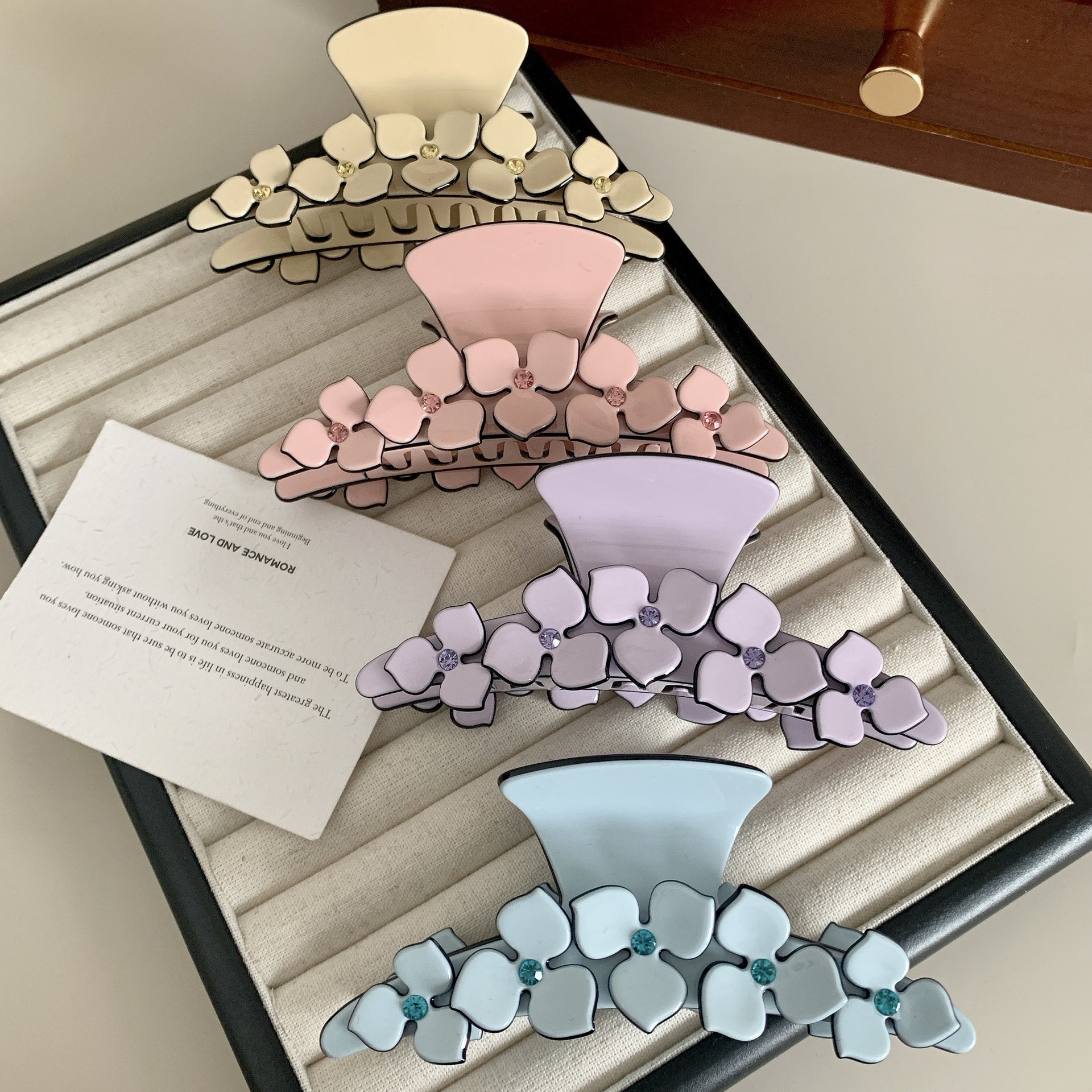 Holiday, Street Occasion Simple Style Classic Style Women's Solid Color Acetic Acid Sheets Hair Claws