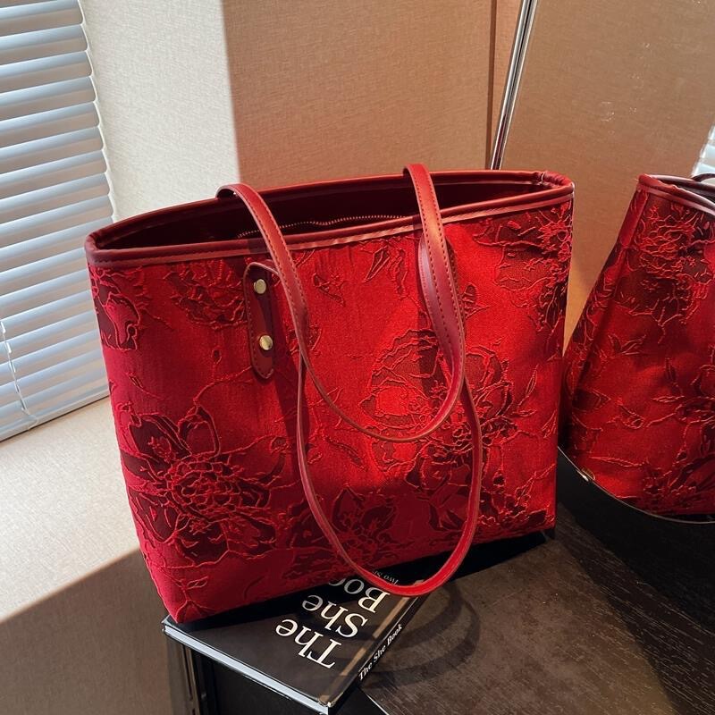 High-Looking Red Large-Capacity Bridal Bag, Stylish Tote Bag, Women's New Fashion Armpit Bag Tote Bag