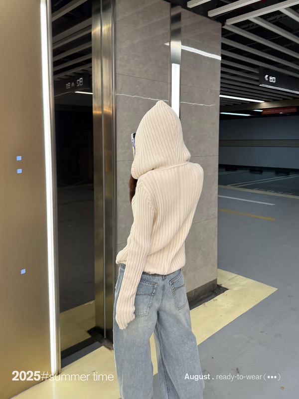 SUNONEONE 双面织拉链竖条连帽针织开衫女早秋季修身显瘦气质上衣|undefined