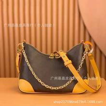 �羳؛Դ2025�¿��ϻ�ţ�ǰ����logo��Ƥ�μ�б��Ů��朗l����