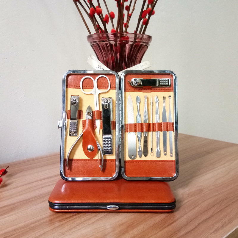 棕色PU皮不鏽鋼指甲刀套裝12件指甲剪指甲鉗修甲美甲工具批發定制