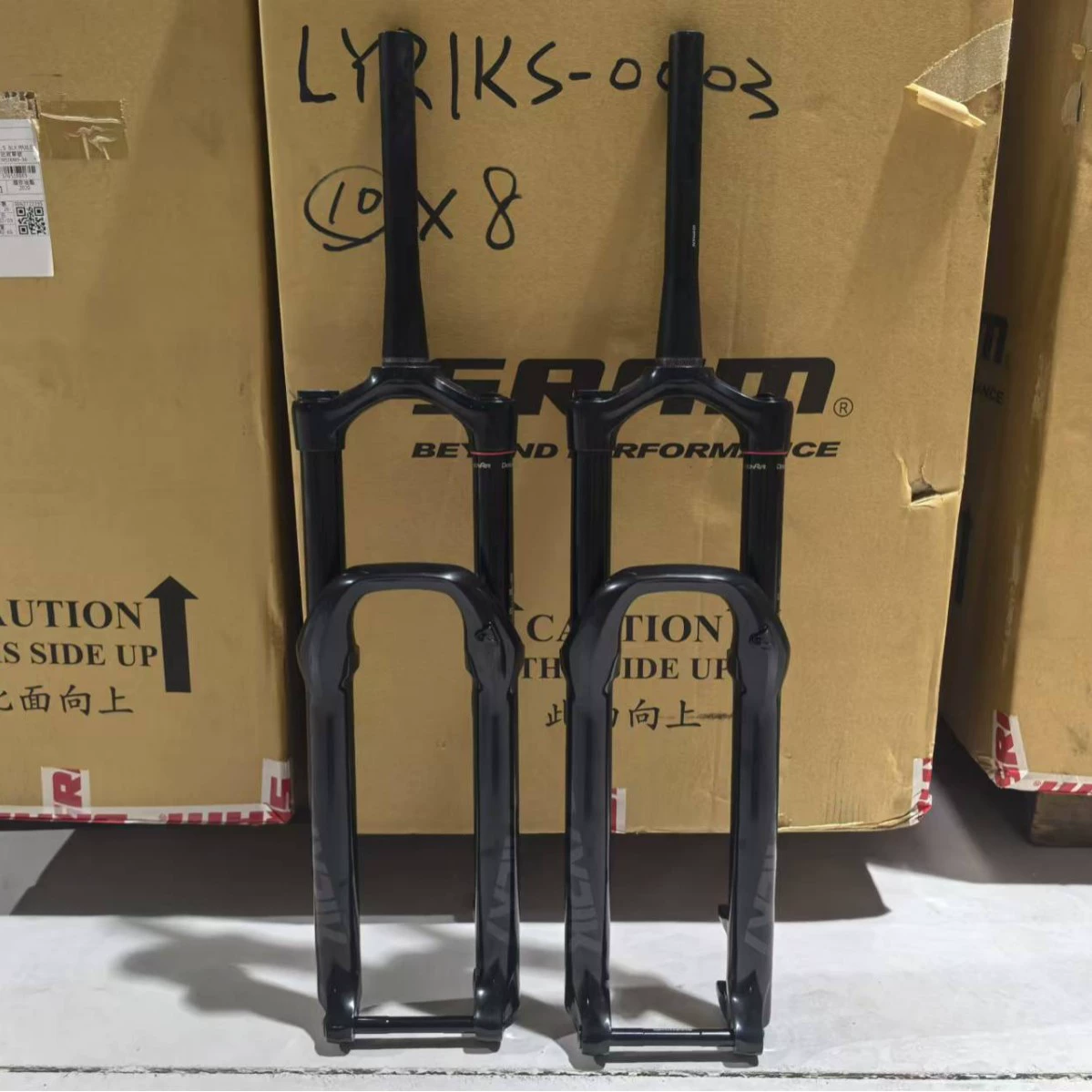 ROCKSHOX Speedlin LYRIK29-дюймовый конический ствол оси 170 ход передняя вилка лесная дорога спуск внедорожное давление вилка