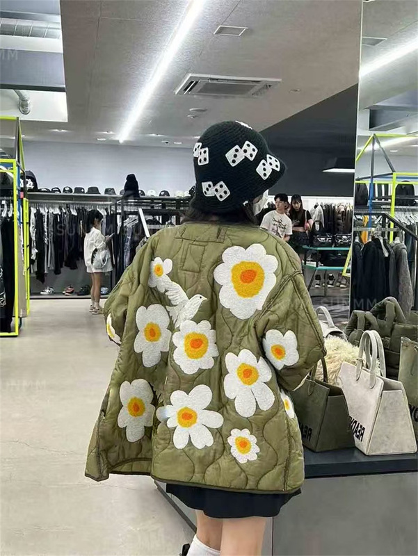 24 Autumn/Winter New French Style Niche Designer Eggflower Embroidery Inner Jacket Trendy Thin Loose Cotton Coat 24 Autumn/Winter New French Style Niche Designer Eggflower Embroidery Inner Jacket Trendy Thin Loose Cotton Coat