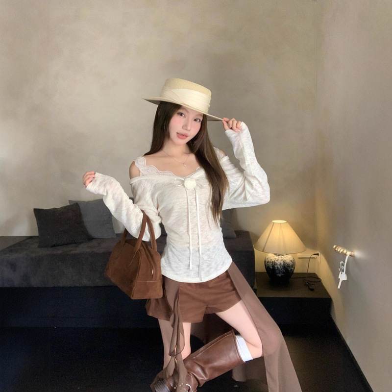 2025 Autumn New Sweet Hot Girl V-Neck Lace Splicing Suspender Fake Two-Piece Slim Thin Long-Sleeved T-Shirt Top for Women