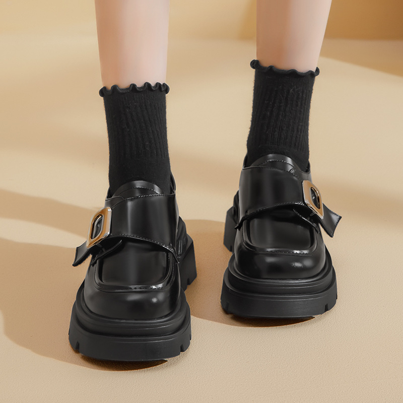 Mocasines de suela gruesa Augu Shiden para mujer, otoño-invierno 2025, estilo retro británico universitario, zapatos de cuero negro estilo JK.