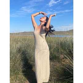 甜酒清风月 纯真自然绞花毛针织吊带裙连衣裙